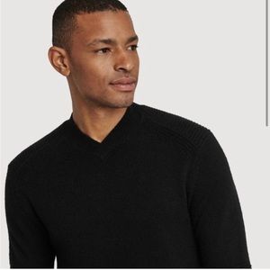 Kit and Ace Mid Weight Cashmere V Neck Sweater (M)